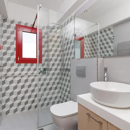 A Luxury Retreat In Corfu Town By Konnect, Two-bedroom Appartement