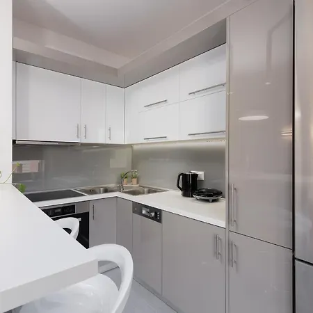 A Luxury Retreat In Corfu Town By Konnect, Two-bedroom Appartement